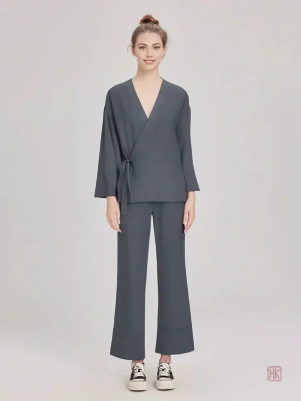 Kimono gris élégant pour un style décontracté