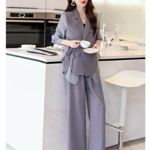 Kimono élégant en gris tendance
