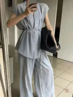Kimono léger gris tendance, parfait pour toutes occasions