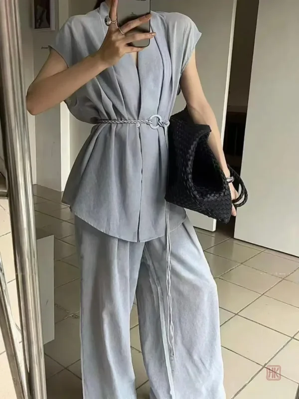 Kimono léger gris tendance, parfait pour toutes occasions