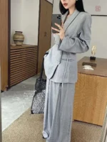 Kimono Habillé Gris en tissu léger