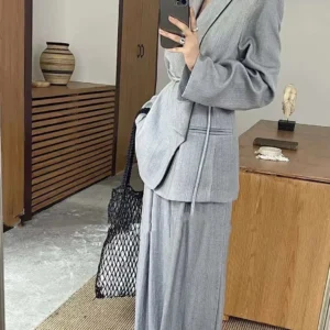 Kimono Habillé Gris en tissu léger