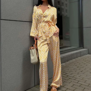 Kimono décontracté jaune pour un look élégant