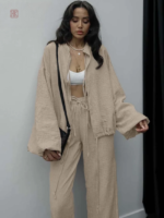 Kimono ample kaki, parfait pour un style bohème
