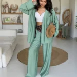 Kimono féminin léger, parfait pour la détente