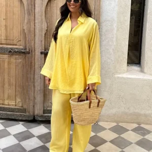 Kimono léger en teinte jaune éclatante