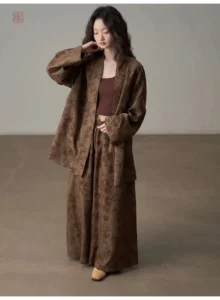 Ensemble de kimono à motifs vintage