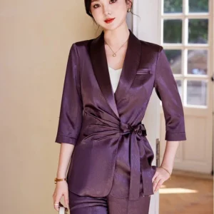 Kimono Satiné en teinte mauve élégante
