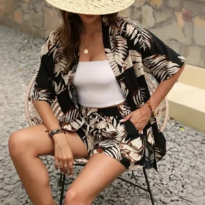 Kimono femme noir élégant avec imprimé feuillage