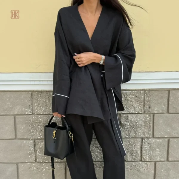 Vêtement de nuit kimono noir pour un confort optimal
