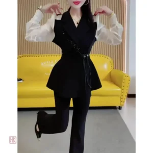 Vêtement tendance en kimono aux motifs monochromes