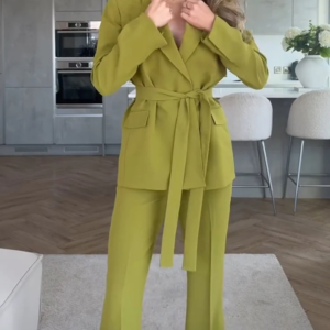 Ensemble Kimono Vert avec Pantalon Flare