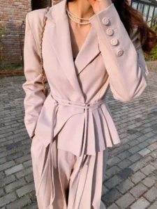Ensemble de kimono élégant en rose