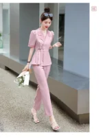 Ensemble kimono habillé en rose pour un style raffiné