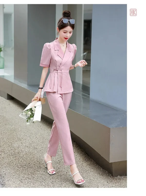 Ensemble kimono habillé en rose pour un style raffiné