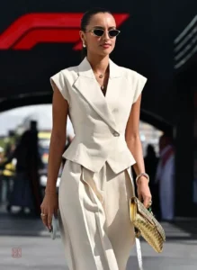 Kimono sans manches avec design moderne et chic