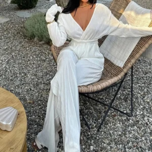 Ensemble Kimono Sexy Épuré en tissu léger et fluide
