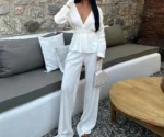 Kimono court avec ceinture, style élégant et sensuel