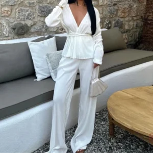 Kimono court avec ceinture, style élégant et sensuel
