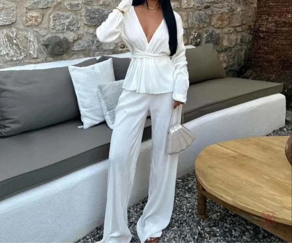 Kimono court avec ceinture, style élégant et sensuel