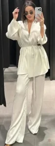 Vêtement kimono blanc pour les occasions décontractées