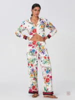 Kimono Vintage avec motifs floraux délicats