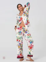 Ensemble Kimono aux couleurs blanches et florales