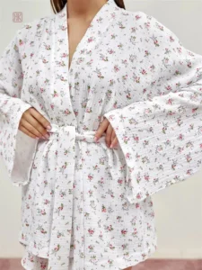 Ensemble de nuit kimono, design floral tendance