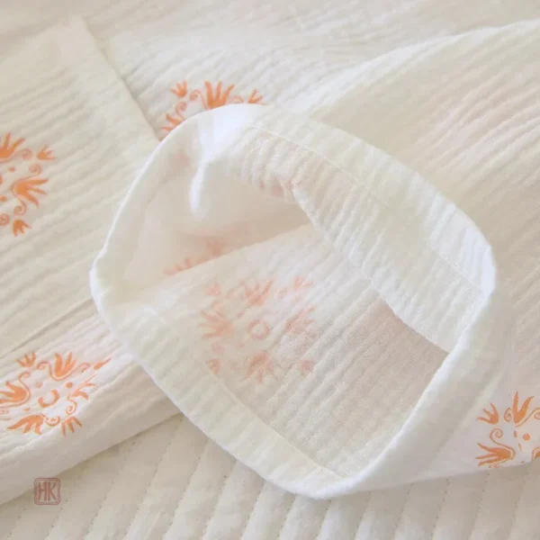 Ensemble pyjama avec coupe moderne
