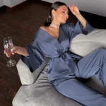 Kimono chic avec pantalon assorti pour soirées