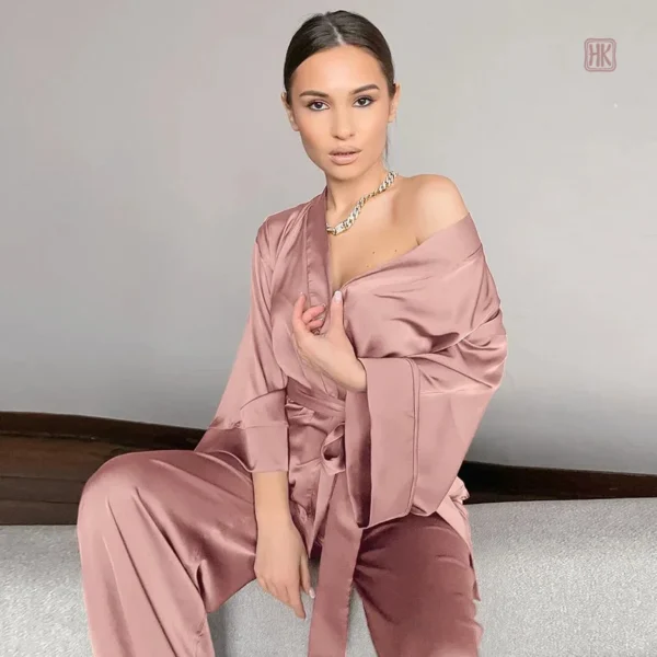 Ensemble de pyjama féminin pour un look séduisant