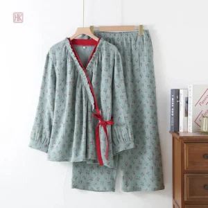Pyjama léger avec design vintage pour femme