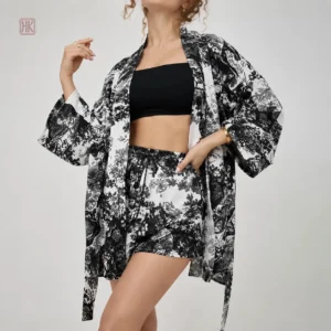 Pyjama Kimono Femme en noir et blanc, style court