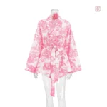 Short de pyjama élégant en rose, idéal pour les nuits d'été