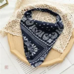 Foulard à cheveux avec design bandana, style décontracté