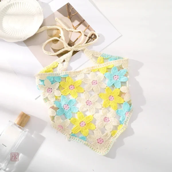 Foulard floral tricoté pour un look féminin et stylé