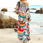Kimono féminin long avec motifs modernes et fluidité