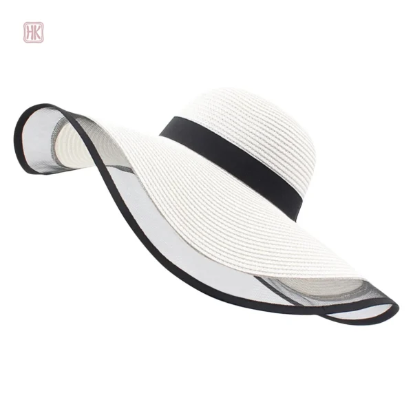 Chapeau tendance pour des vacances ensoleillées