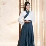 Kimono homme inspiré de la culture chinoise, parfait pour toute occasion
