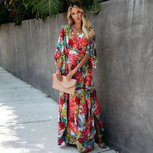 Robe kimono florale avec un design long