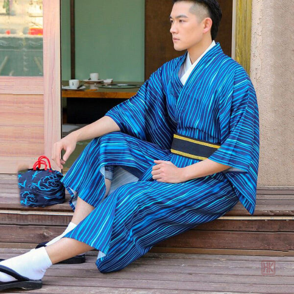 Style contemporain avec kimono à rayures