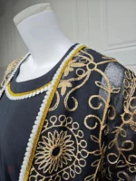Style contemporain avec manches fluides