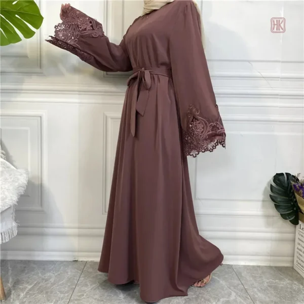 Abaya Kimono dentelé en teinte mauve chic