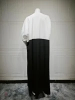 Abaya à fleurs pour un look chic