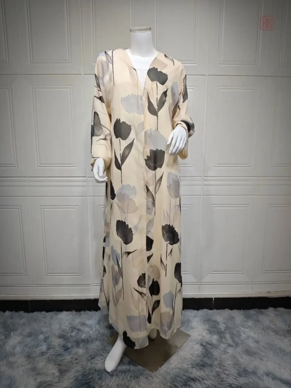 Abaya féminine à motifs floraux noirs