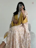 Vêtement léger en imprimé floral pour occasions