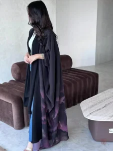Vêtement féminin chic et élégant en style kimono