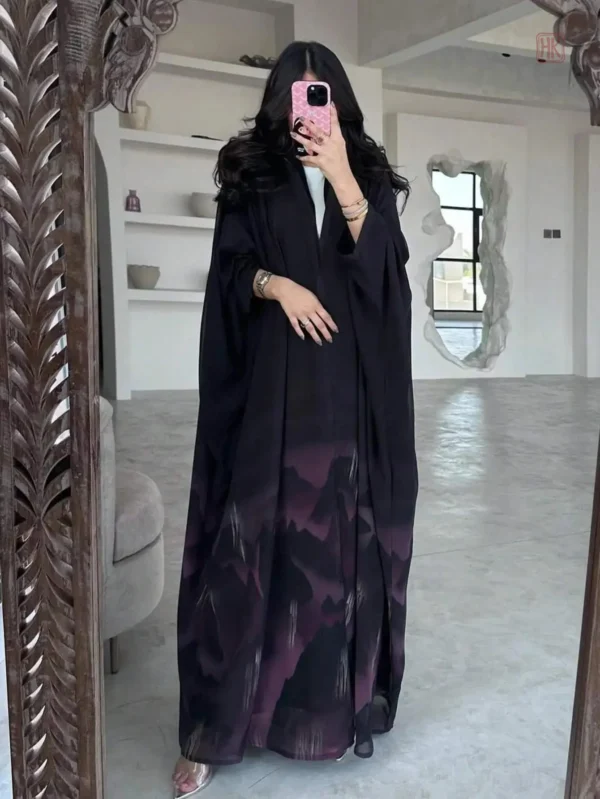 Abaya légère avec motifs subtils pour toutes occasions