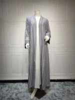 Abaya kimono avec motifs rayés gris, style chic et décontracté