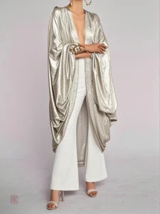 Kimono élégant avec finition brillante